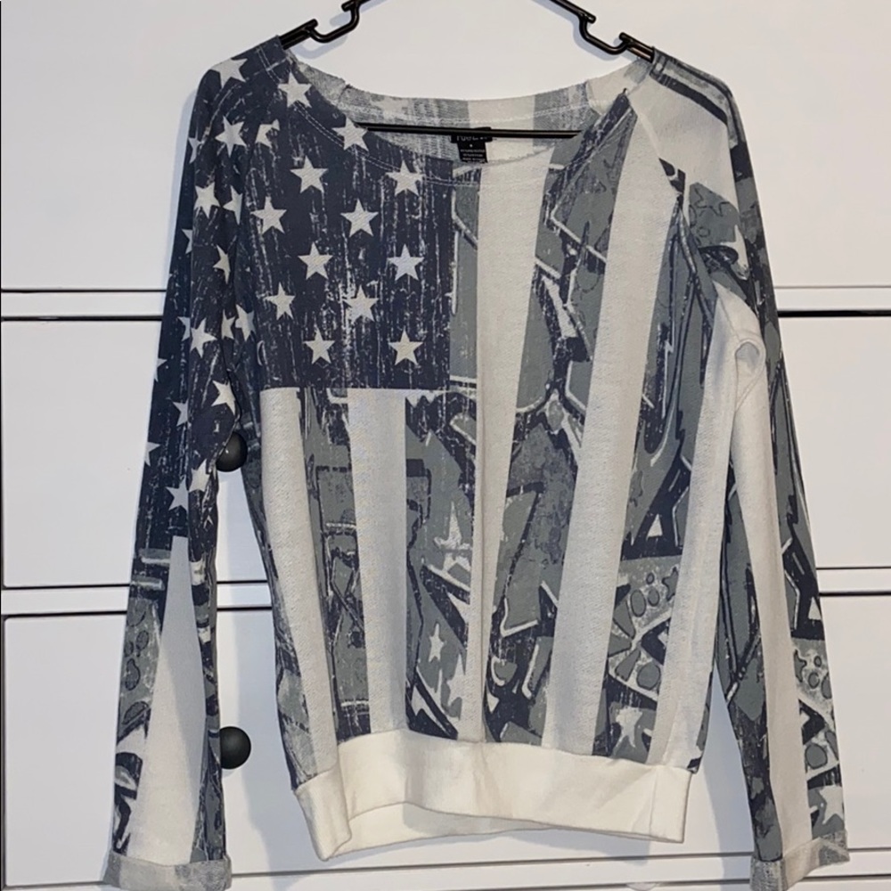 NWT A light long sleeve sweater